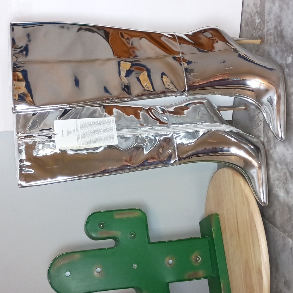 The Drop Womens Size 9.5 Pointed toe Tall Heeled Boots Mirror Silver - Picture 7 of 9